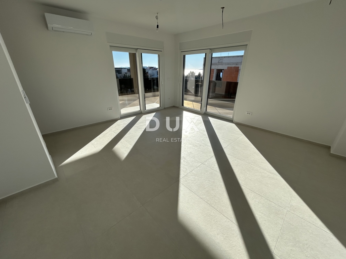 ŠIBENIK, VODICE – Appartamento di lusso vicino alla spiaggia con vista mare