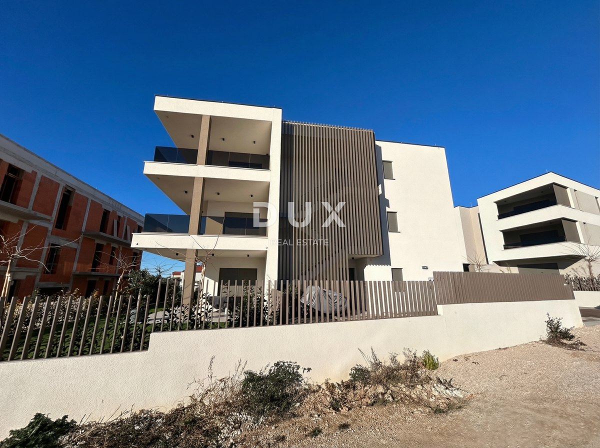 ŠIBENIK, VODICE – Appartamento di lusso vicino alla spiaggia con vista mare