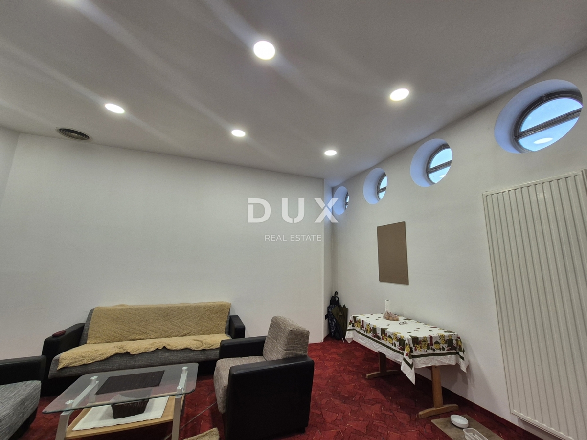 ZAGABRIA, TRNJE - Appartamento con cinque camere da letto e due ingressi separati in una posizione privilegiata