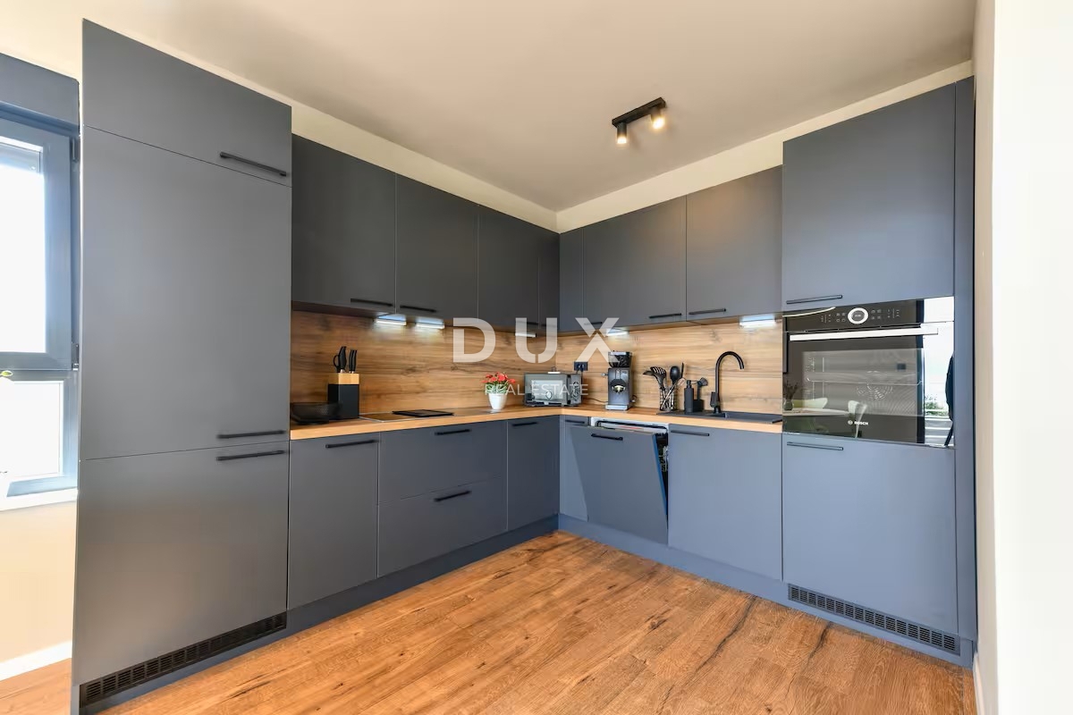 OPATIJA, OPRIĆ - appartamento in un nuovo edificio con giardino e vista mare