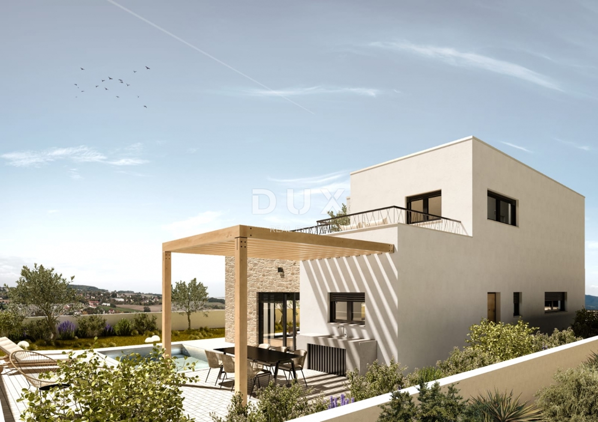 ŠIBENIK, VODICE – Villa moderna indipendente con piscina in costruzione