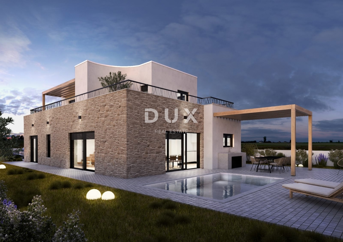 ŠIBENIK, VODICE – Villa moderna indipendente con piscina in costruzione