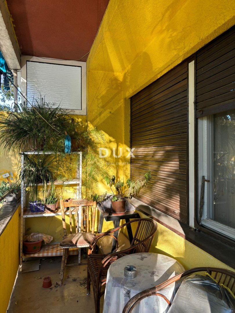 ISTRIA, POLA - Appartamento vicino al centro con due terrazze! Vendita esclusiva!