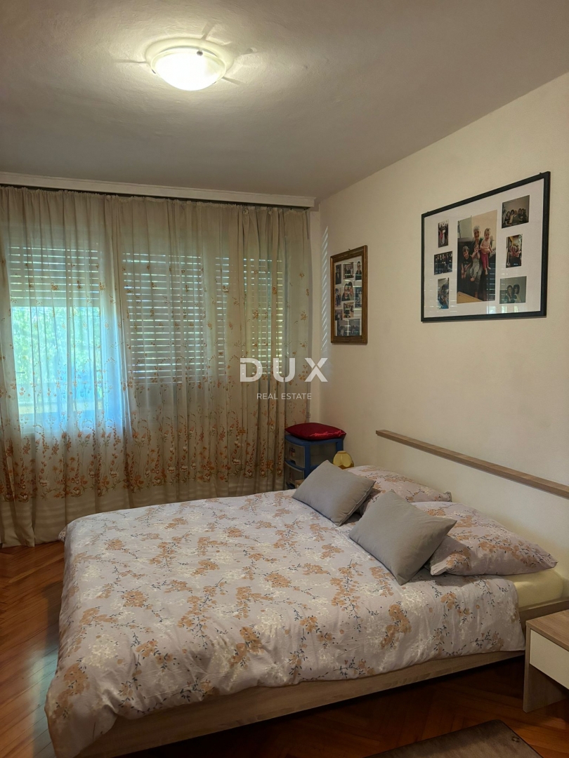 ISTRIA, POLA - Appartamento vicino al centro con due terrazze! Vendita esclusiva!