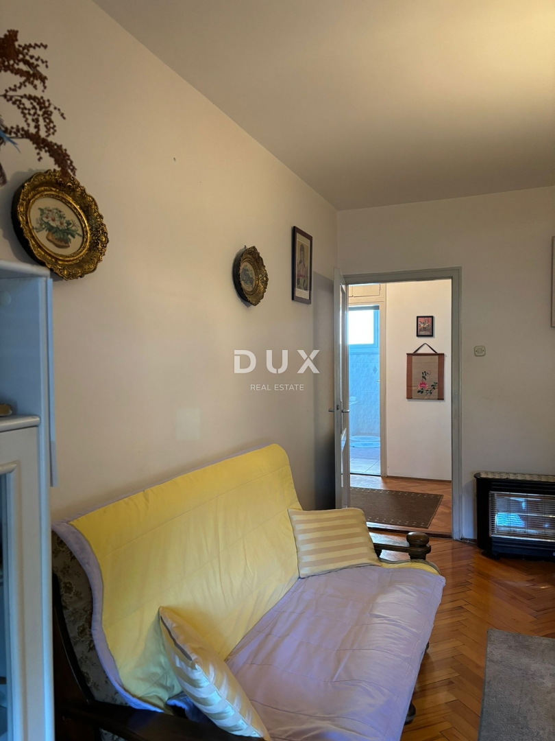 ISTRIA, POLA - Appartamento vicino al centro con due terrazze! Vendita esclusiva!