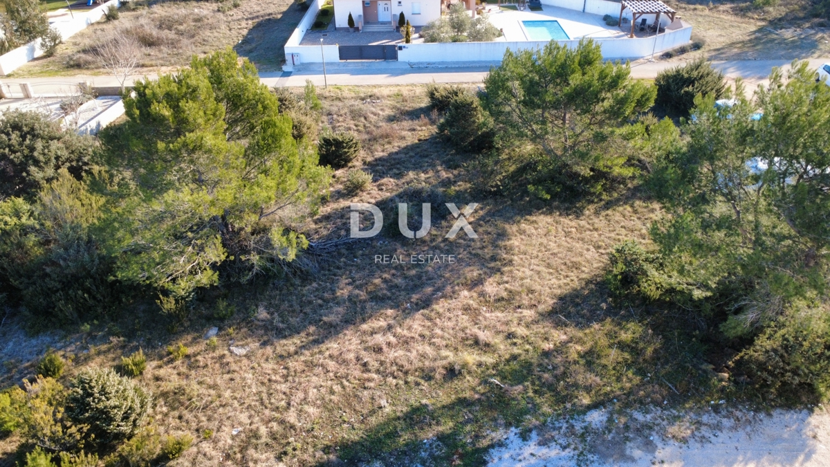 ZADAR, ZATON - Terreno edificabile 522 m2, forma regolare