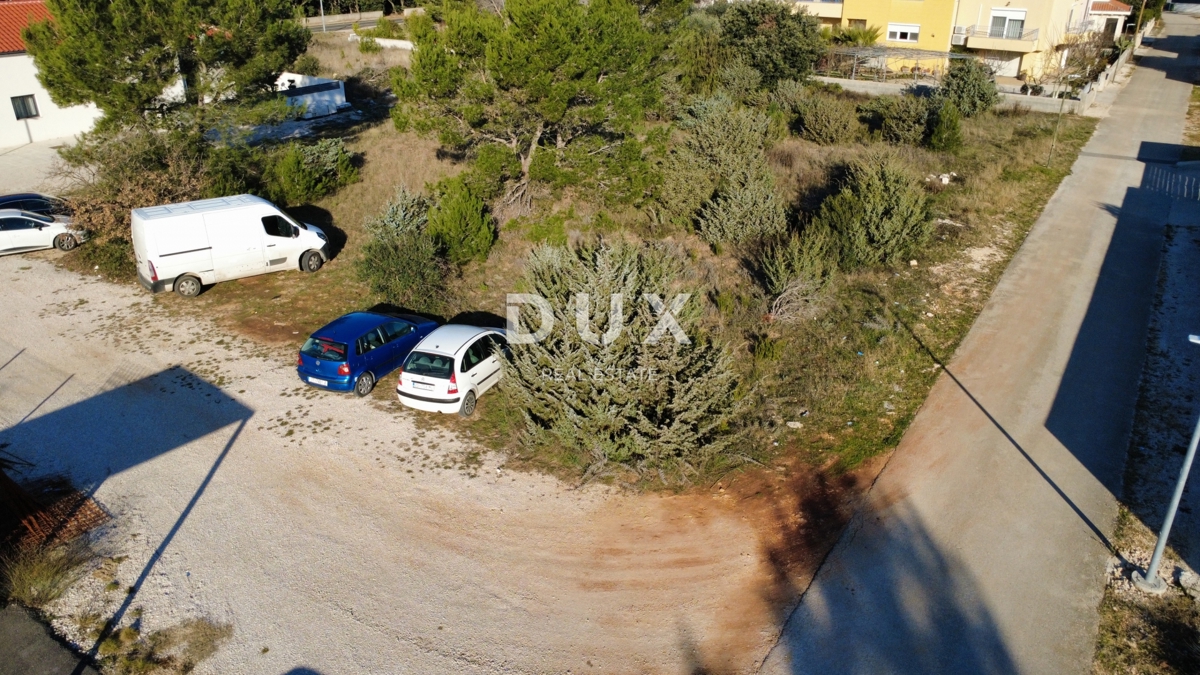 ZADAR, ZATON - Terreno edificabile 522 m2, forma regolare