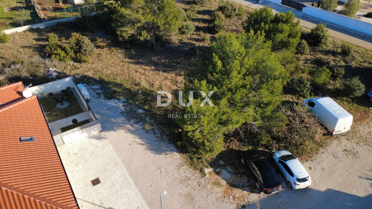 ZADAR, ZATON - Terreno edificabile 522 m2, forma regolare