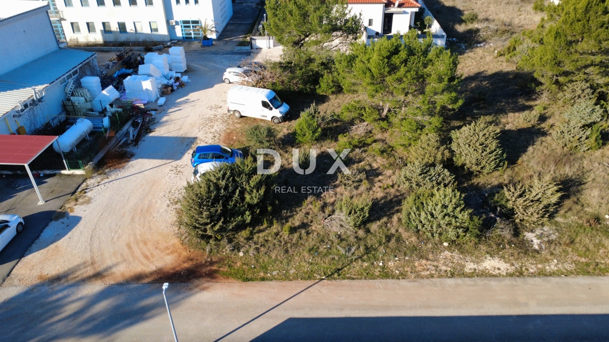 ZADAR, ZATON - Terreno edificabile 522 m2, forma regolare