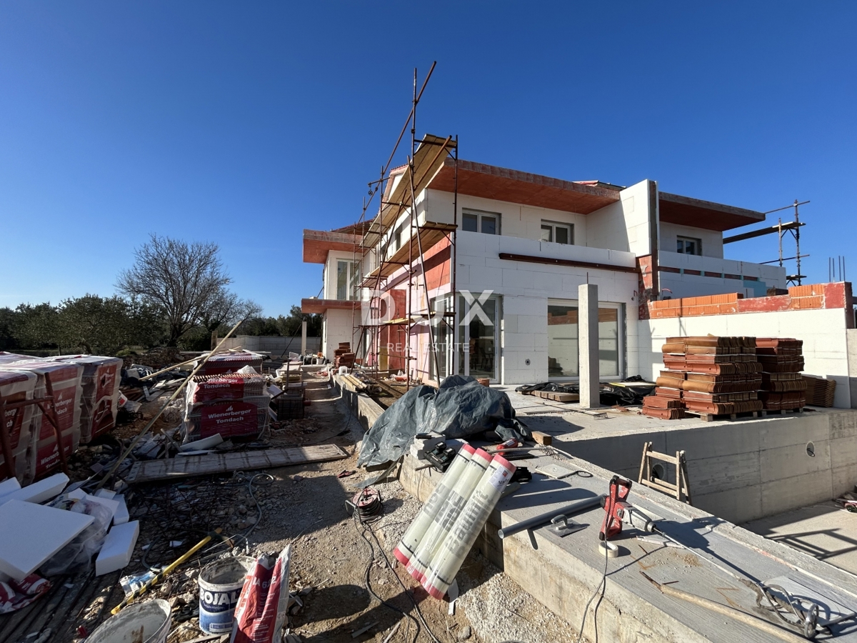 MURTER, JEZERA – NUOVA COSTRUZIONE, Appartamento duplex con piscina