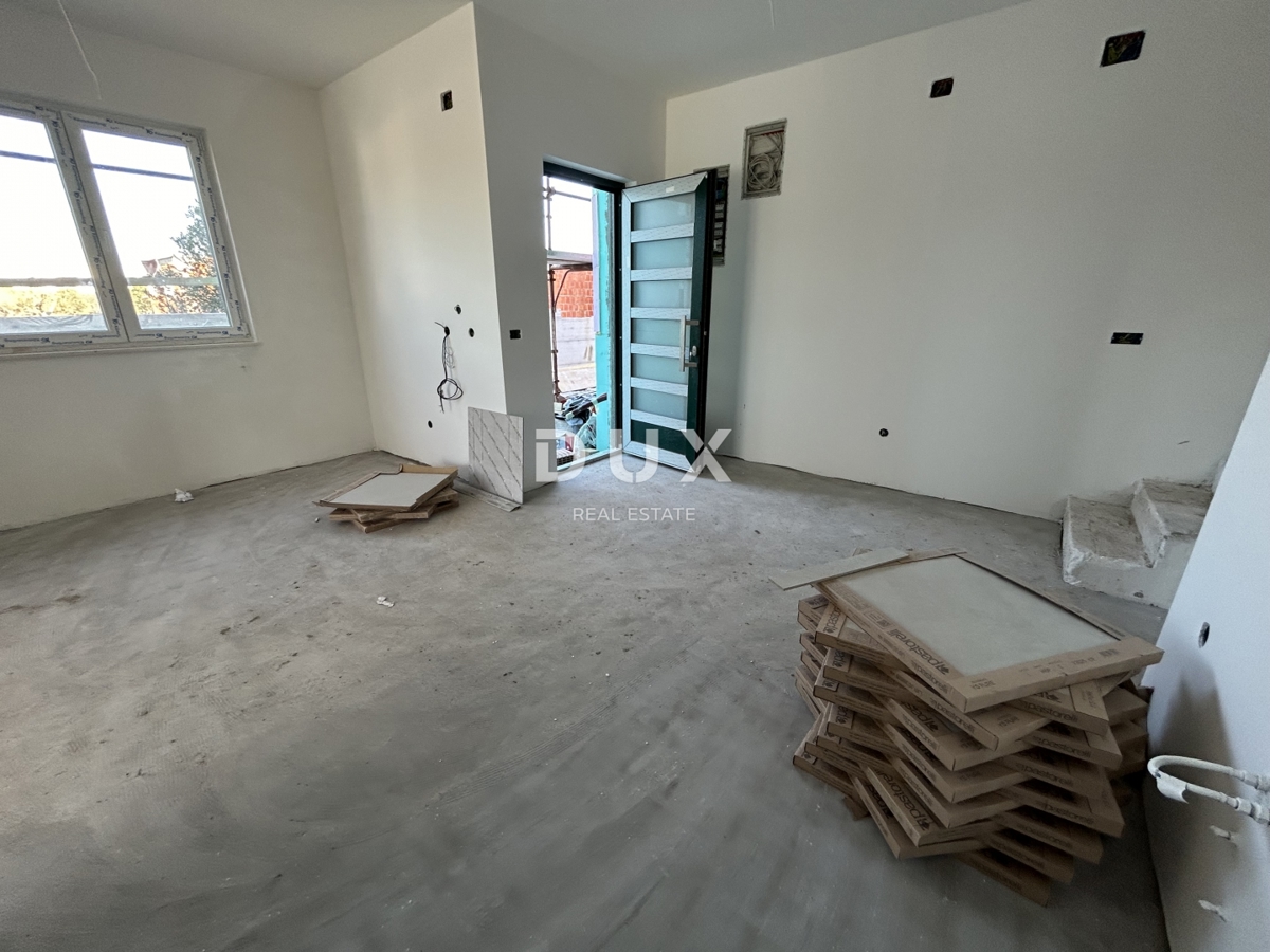 MURTER, JEZERA – NUOVA COSTRUZIONE, Appartamento duplex con piscina