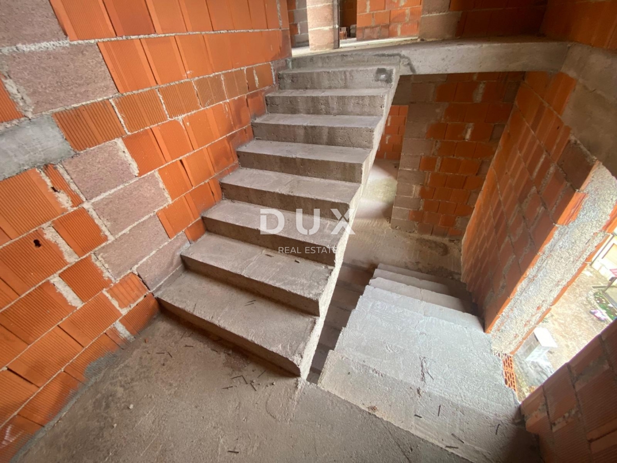 RIJEKA, KASTAV - casa indipendente con vista mare + garage + ampio giardino! OCCASIONE! VENDITA URGENTE!