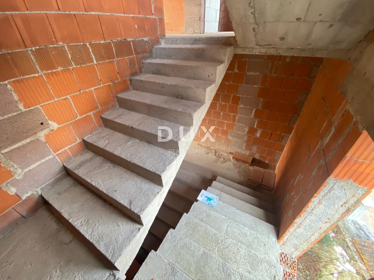 RIJEKA, KASTAV - casa indipendente con vista mare + garage + ampio giardino! OCCASIONE! VENDITA URGENTE!