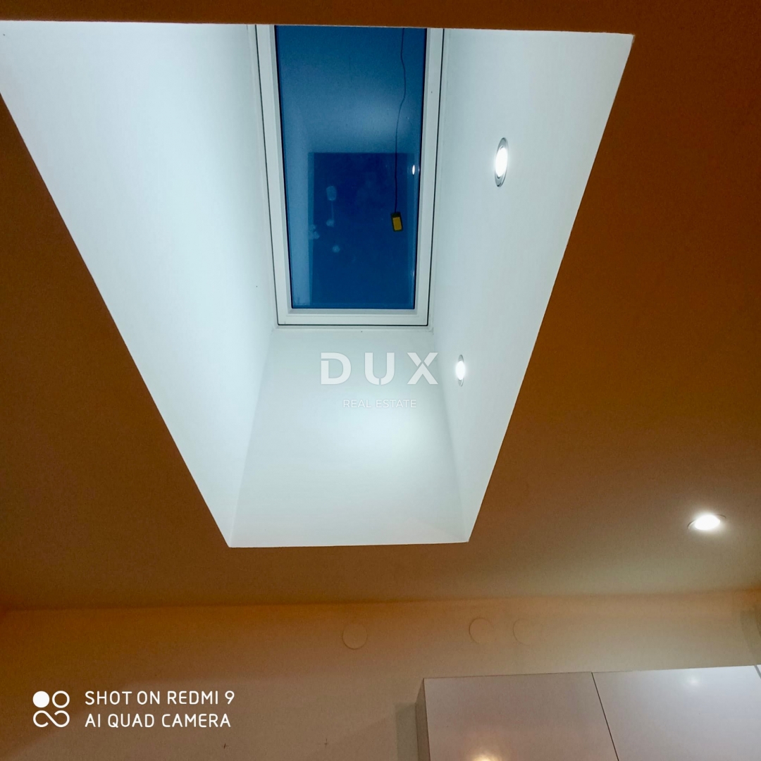 RIJEKA, CENTRO - OTTIMA OPPORTUNITÀ DI INVESTIMENTO con ristrutturazione iniziata