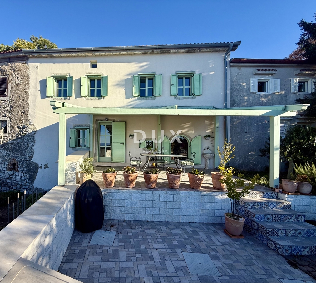 GROBNIK - Autentica casa in pietra con vista mare!