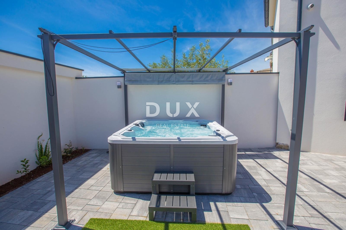 ISTRIA, BALE (dintorni) - Due edifici residenziali ristrutturati in ottima posizione, occasione!