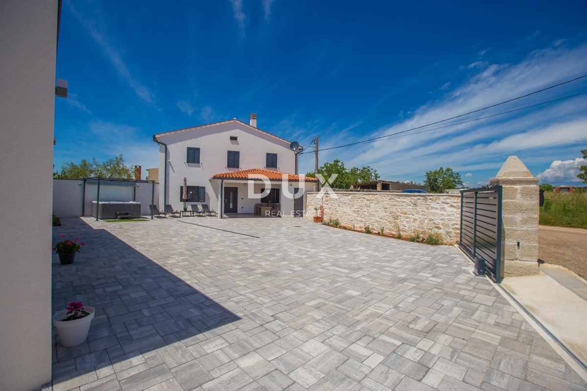 ISTRIA, BALE (dintorni) - Due edifici residenziali ristrutturati in ottima posizione, occasione!