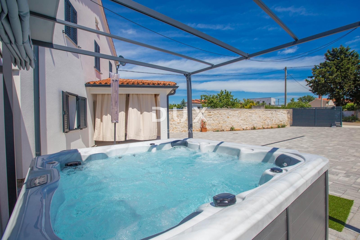 ISTRIA, BALE (dintorni) - Due edifici residenziali ristrutturati in ottima posizione, occasione!