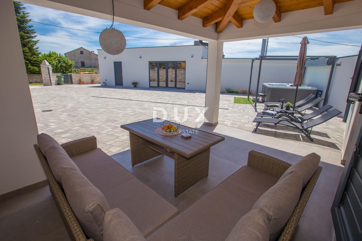 ISTRIA, BALE (dintorni) - Due edifici residenziali ristrutturati in ottima posizione, occasione!