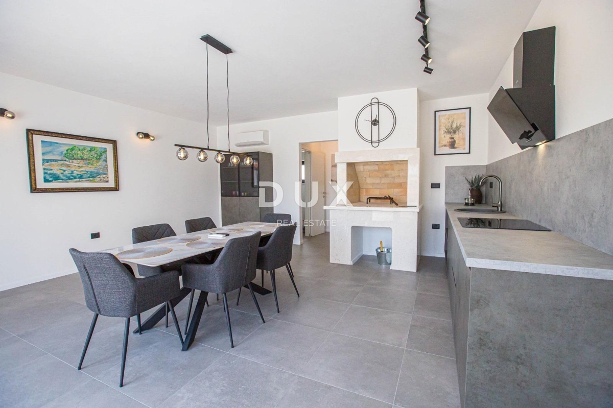 ISTRIA, BALE (dintorni) - Due edifici residenziali ristrutturati in ottima posizione, occasione!