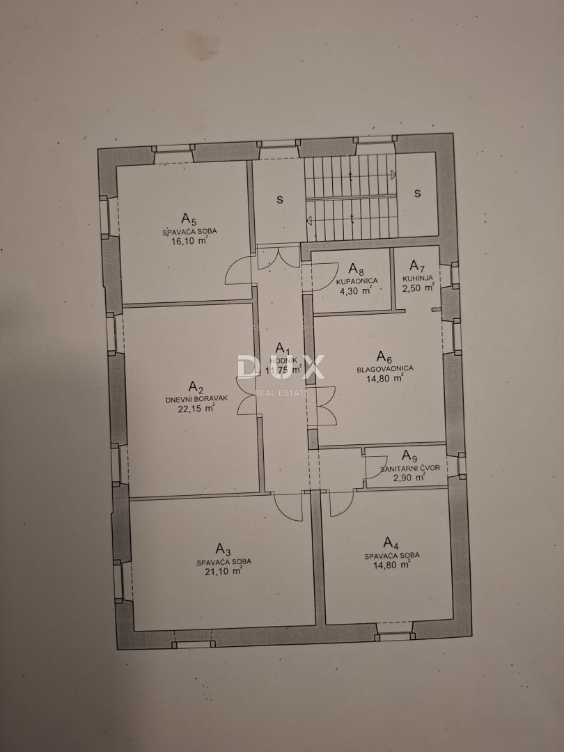 ISTRIA, ROVIGNO - Appartamento con carattere storico a 300 m dal mare