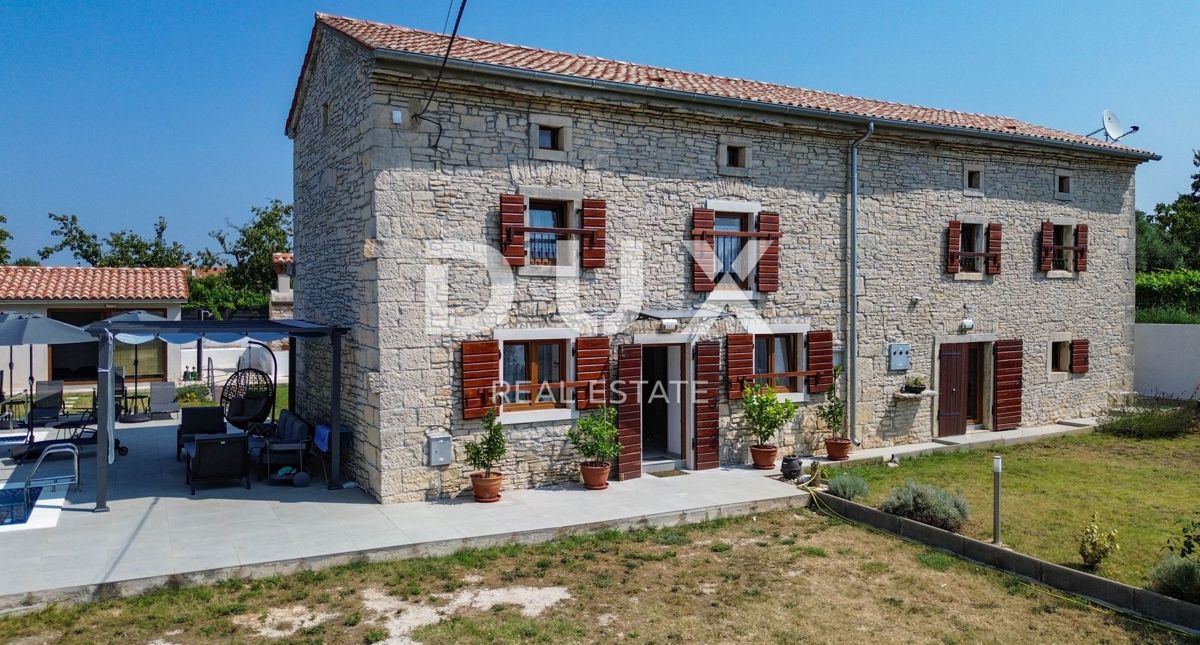 ISTRIA, SVETVINČENAT - Casa in pietra indigena ristrutturata con piscina