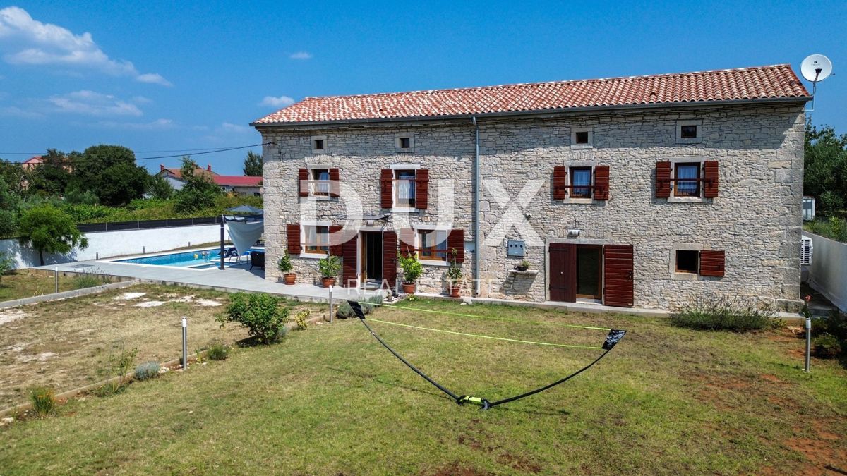 ISTRIA, SVETVINČENAT - Casa in pietra indigena ristrutturata con piscina