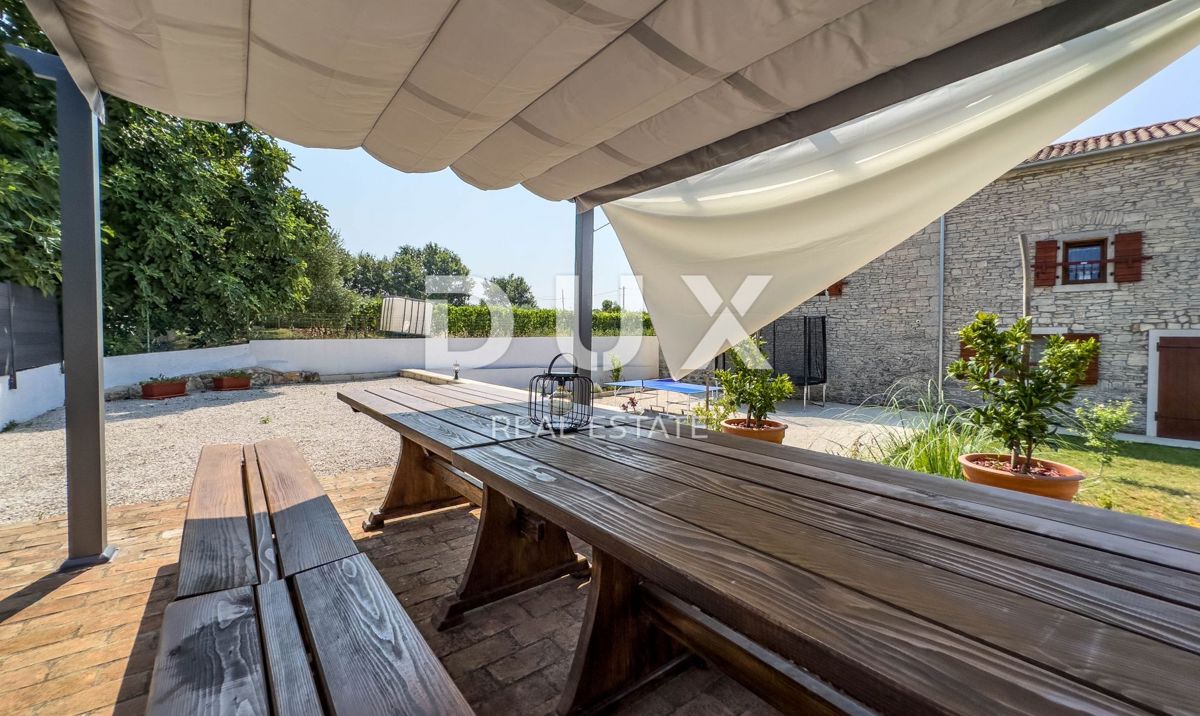 ISTRIA, SVETVINČENAT - Casa in pietra indigena ristrutturata con piscina