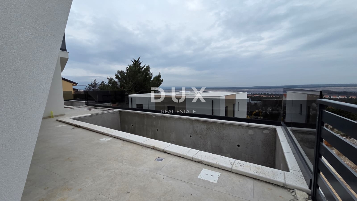 CRIKVENICA, JADRANOVO - lussuosa casa bifamiliare con piscina, 143m2