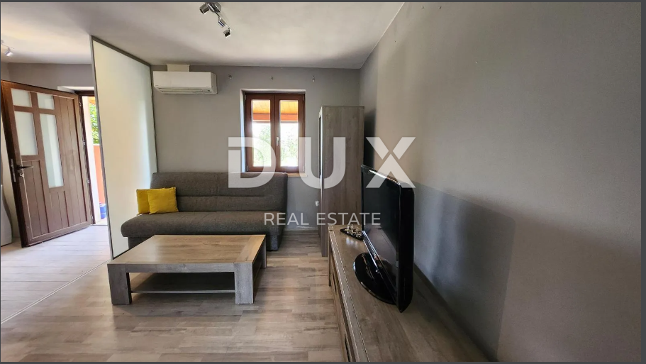 ISTRIA, BUIE - casa ristrutturata con vista su Buie