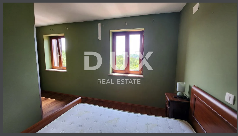 ISTRIA, BUIE - casa ristrutturata con vista su Buie