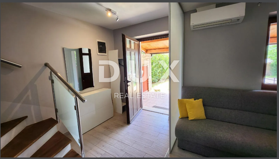 ISTRIA, BUIE - casa ristrutturata con vista su Buie