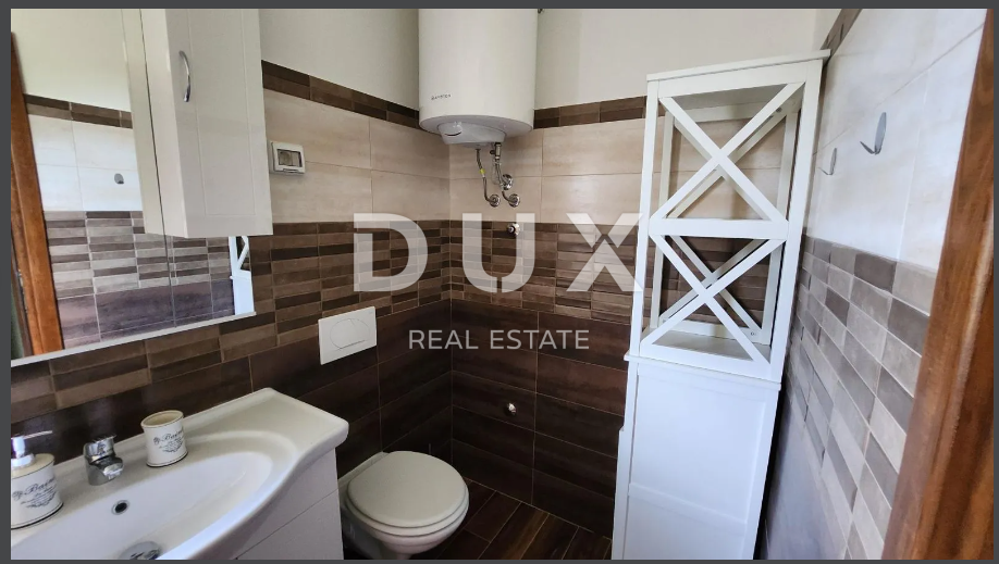 ISTRIA, BUIE - casa ristrutturata con vista su Buie