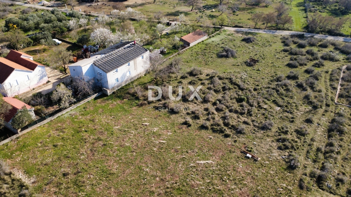 ZADAR, ZEMUNIK G. – Terreno edificabile con progetto di casa a basso consumo energetico