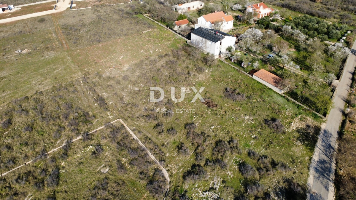 ZADAR, ZEMUNIK G. – Terreno edificabile con progetto di casa a basso consumo energetico