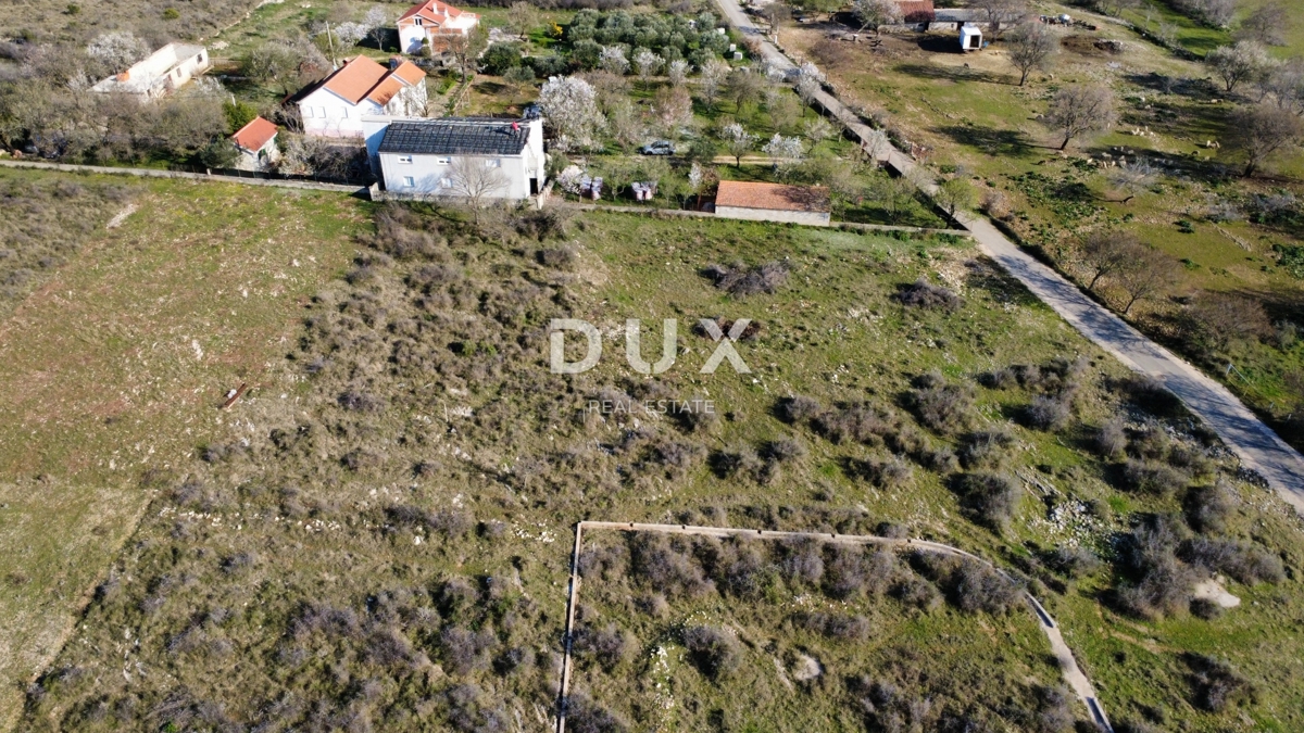 ZADAR, ZEMUNIK G. – Terreno edificabile con progetto di casa a basso consumo energetico