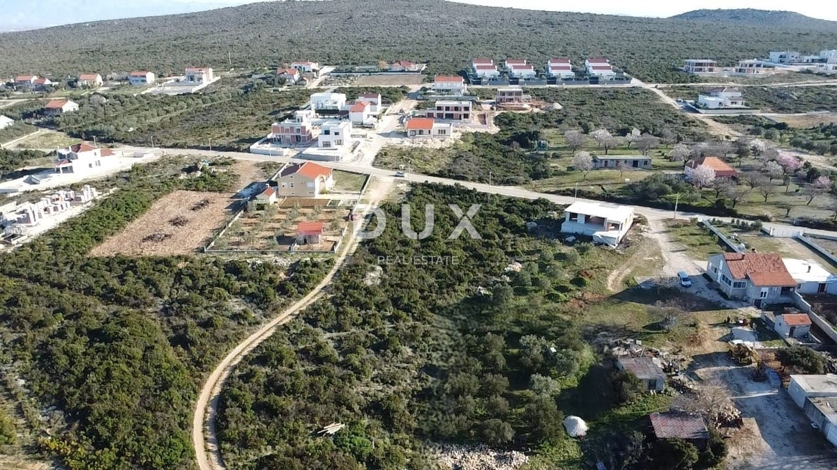 ZADAR, DEBELJAK - Terreno edificabile con vista mare
