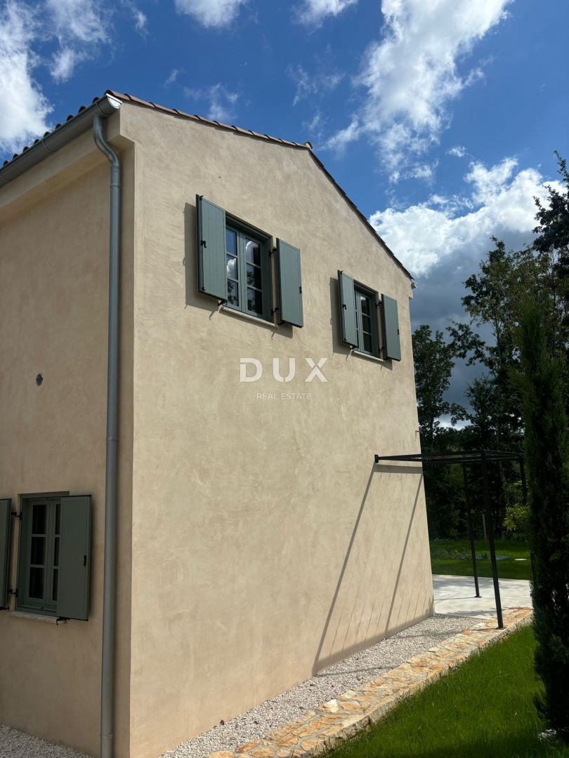 ISTRIA, PAZIN - Villa mediterranea in vendita con vista sulla natura + terreno edificabile