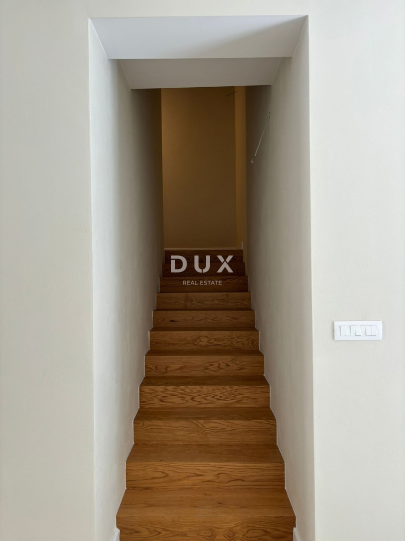 ISTRIA, PAZIN - Villa mediterranea in vendita con vista sulla natura + terreno edificabile