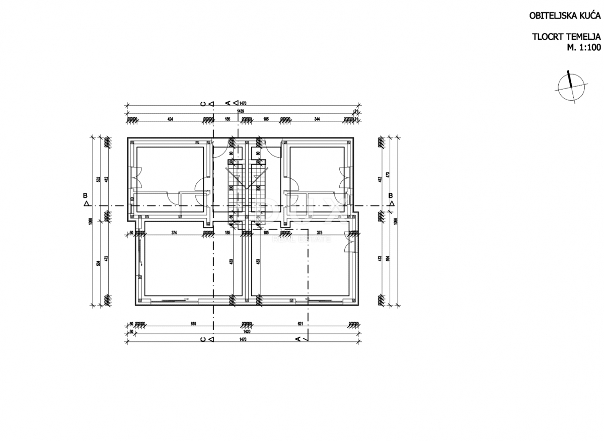 ISTRIA, POREČ - Casa con due unità abitative in periferia