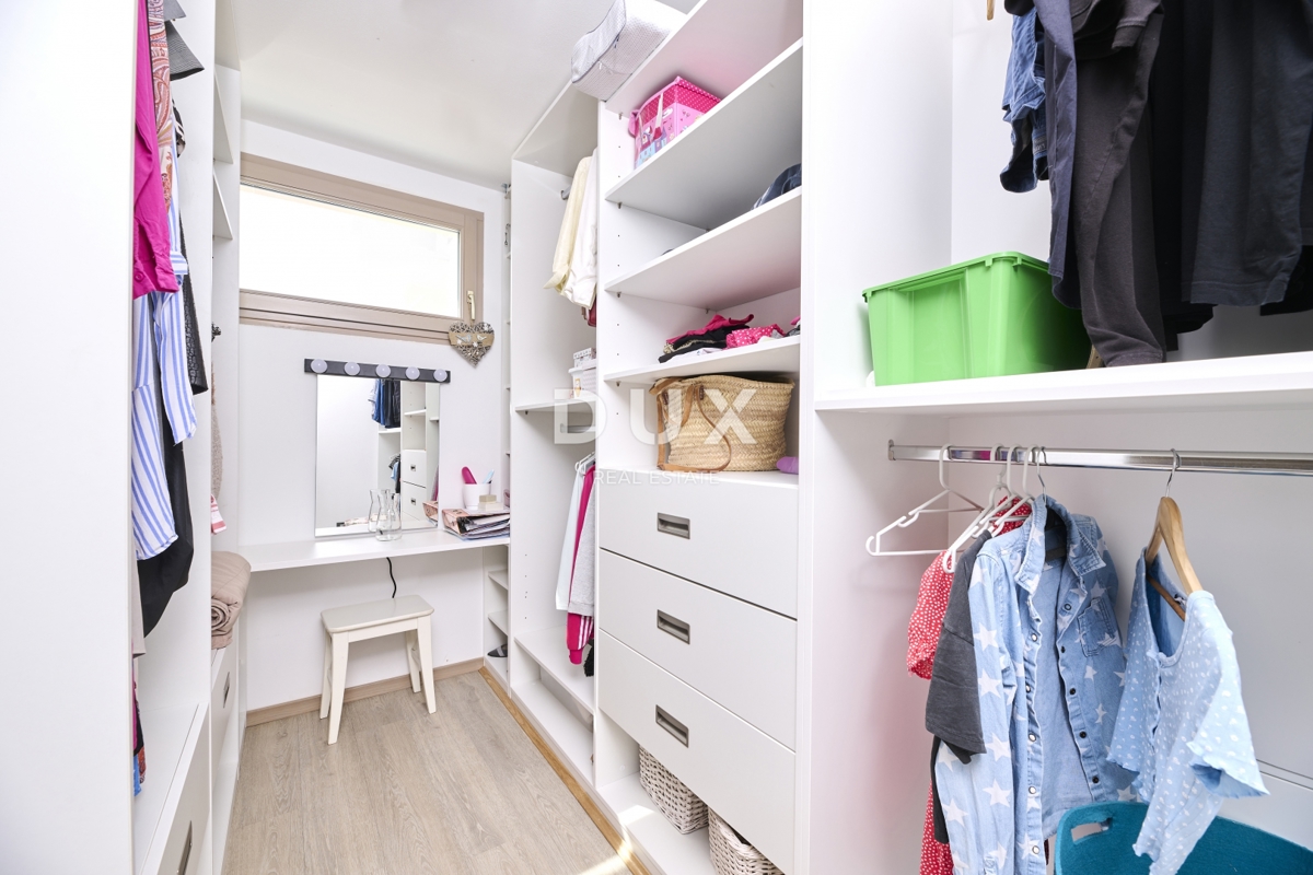 ISTRIA, UMAG – Villa di lusso, piscina, vista mare