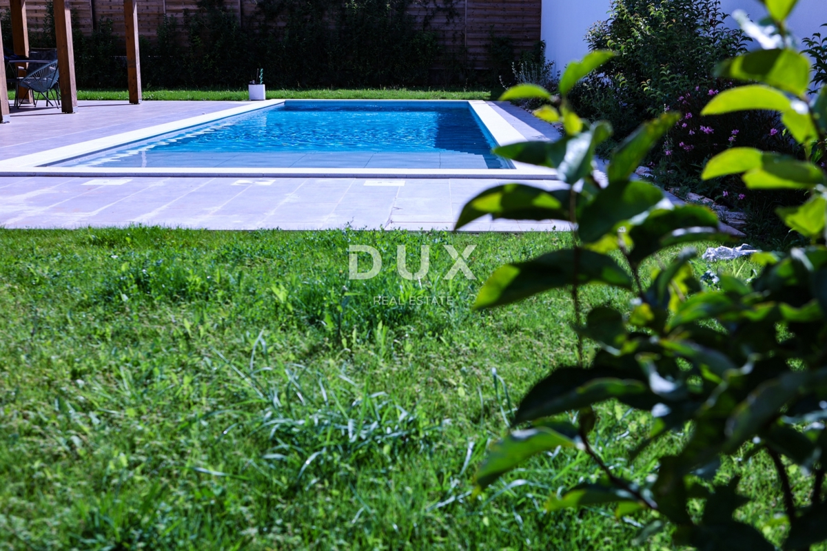 ISTRIA, UMAG – Villa di lusso, piscina, vista mare