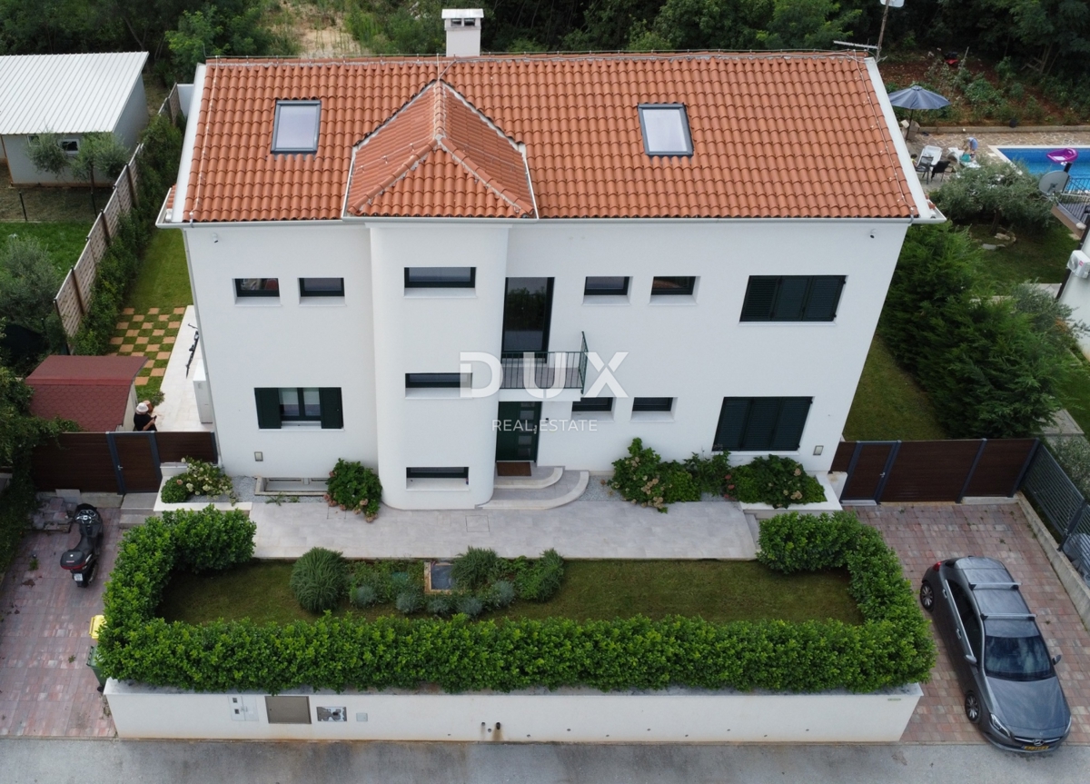 ISTRIA, UMAG – Villa di lusso, piscina, vista mare