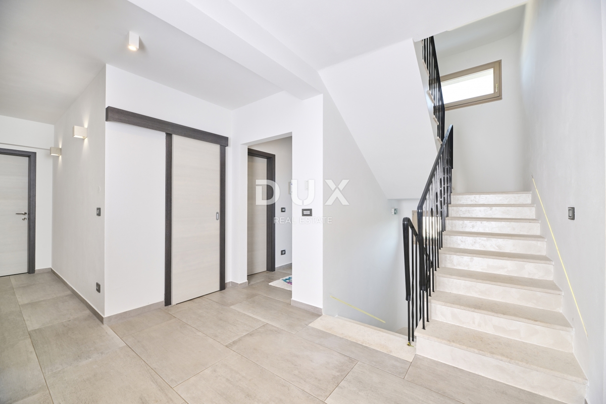 ISTRIA, UMAG – Villa di lusso, piscina, vista mare