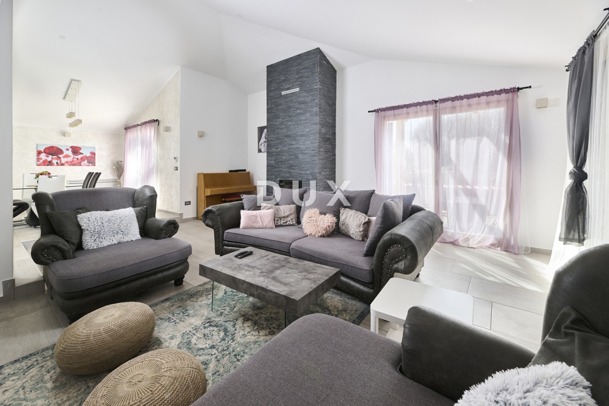 ISTRIA, UMAG – Villa di lusso, piscina, vista mare