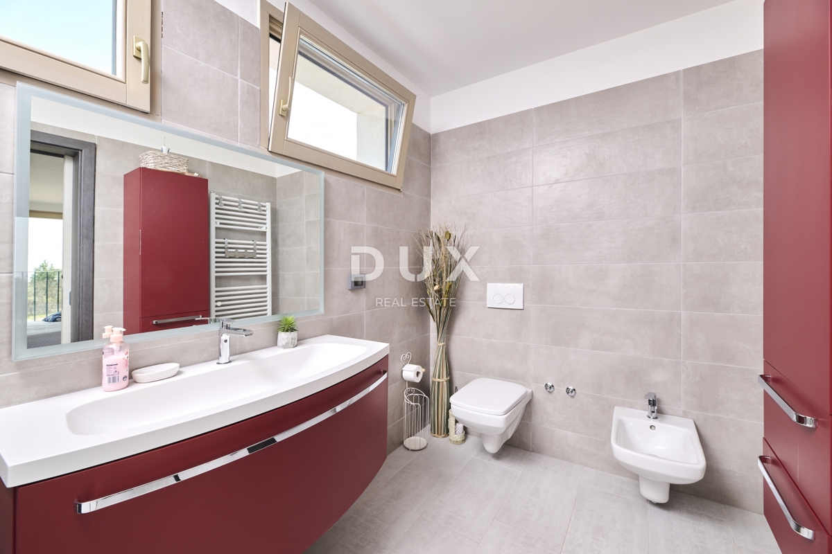 ISTRIA, UMAG – Villa di lusso, piscina, vista mare