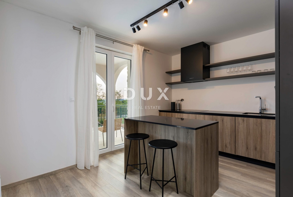 ISTRIA, RABAC - Casa in stile mediterraneo con piscina e vista mare