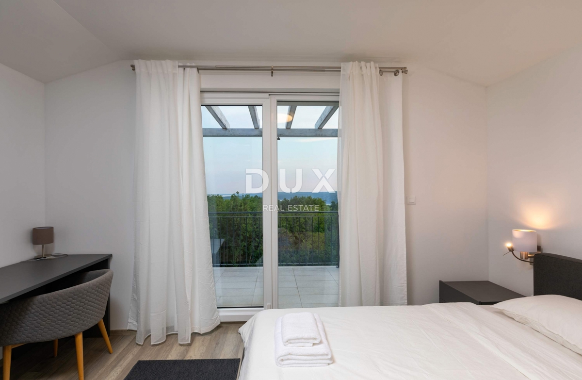 ISTRIA, RABAC - Casa in stile mediterraneo con piscina e vista mare