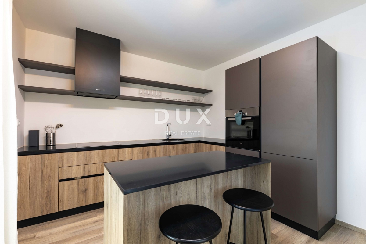 ISTRIA, RABAC - Casa in stile mediterraneo con piscina e vista mare