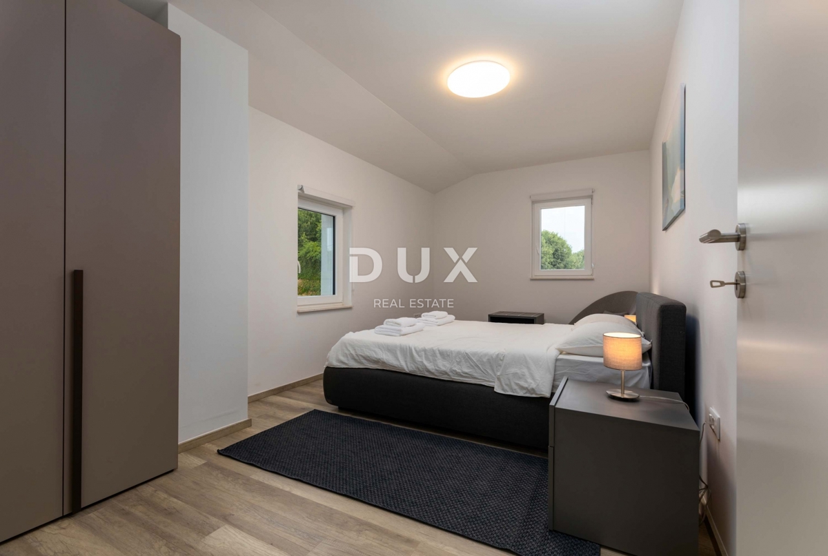 ISTRIA, RABAC - Casa in stile mediterraneo con piscina e vista mare